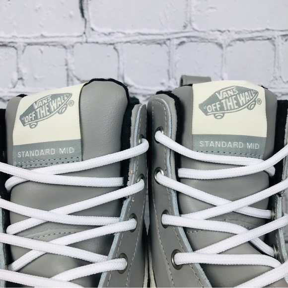 Vans Standard Mid MTE Snow Boots Adult Unisex Shoes Size M 9 / W 10.5 - 721454 main image 13